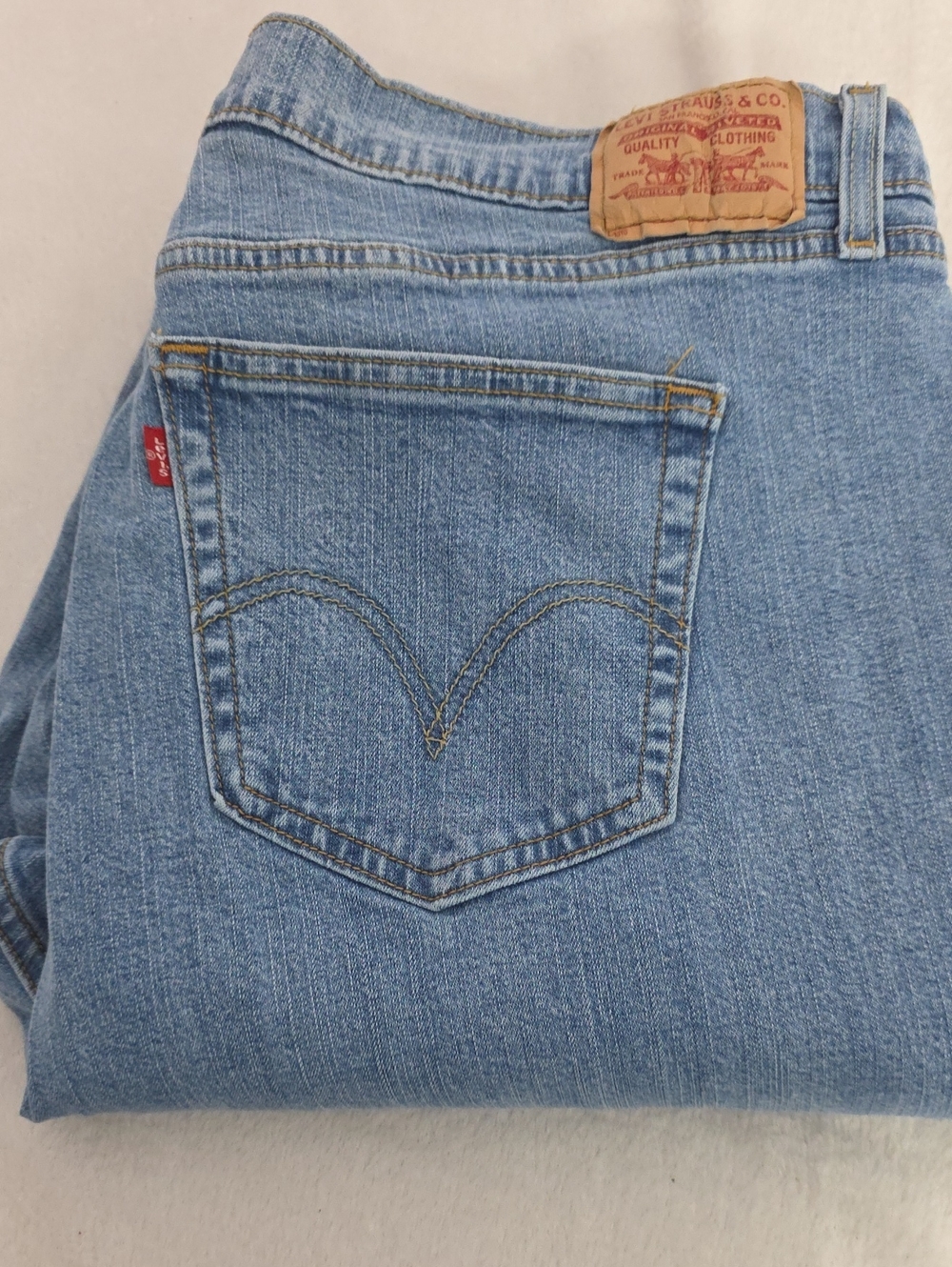Levi's 550 Relaxed Boot Cut Jeans Women's 24M Plus Size  Light Wash Stretch
